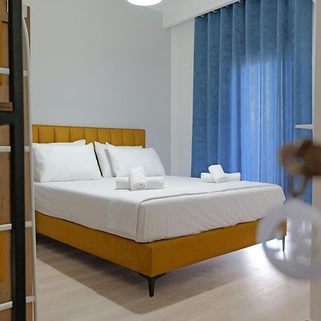 Hotel Holiday Sarandë Eksteriør billede