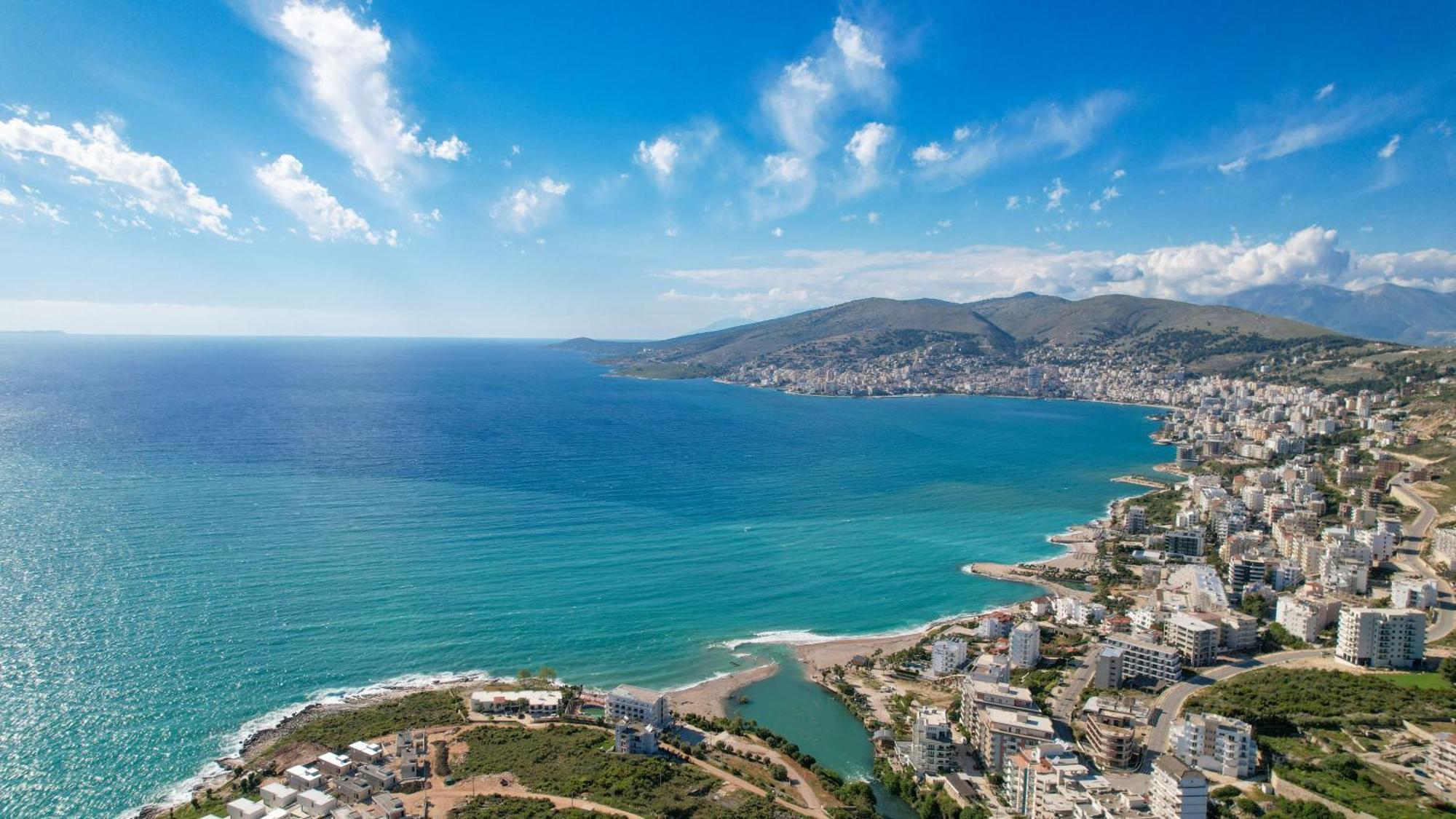 Hotel Holiday Sarandë Eksteriør billede