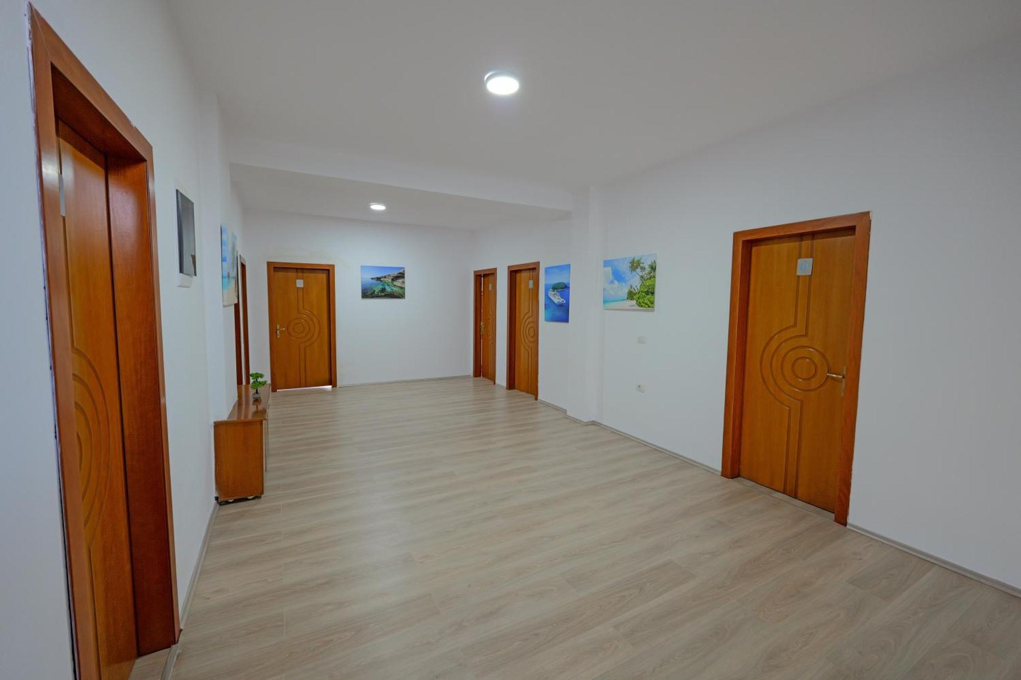 Hotel Holiday Sarandë Eksteriør billede