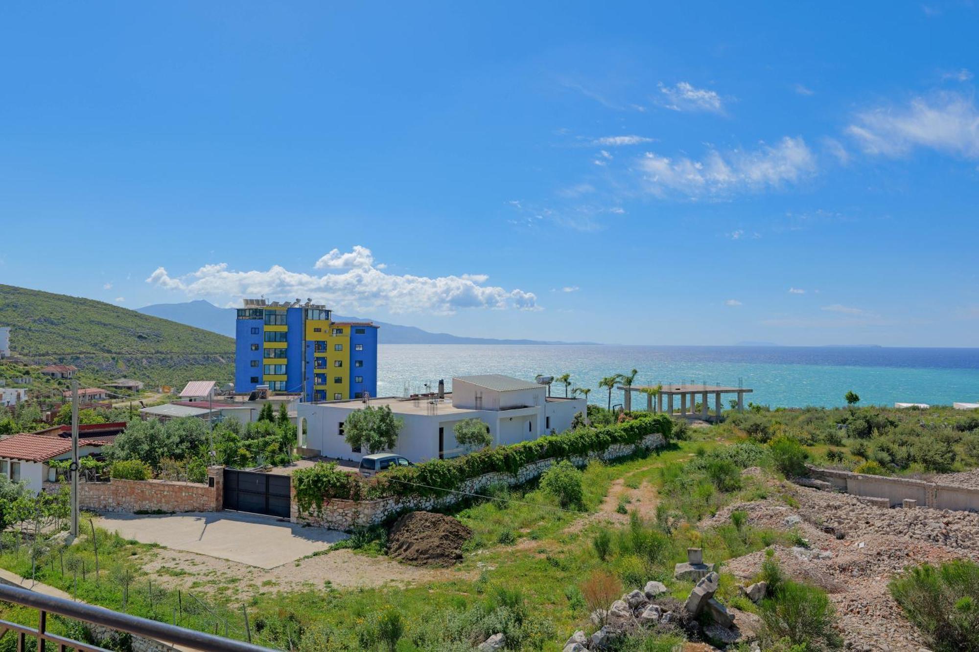 Hotel Holiday Sarandë Eksteriør billede