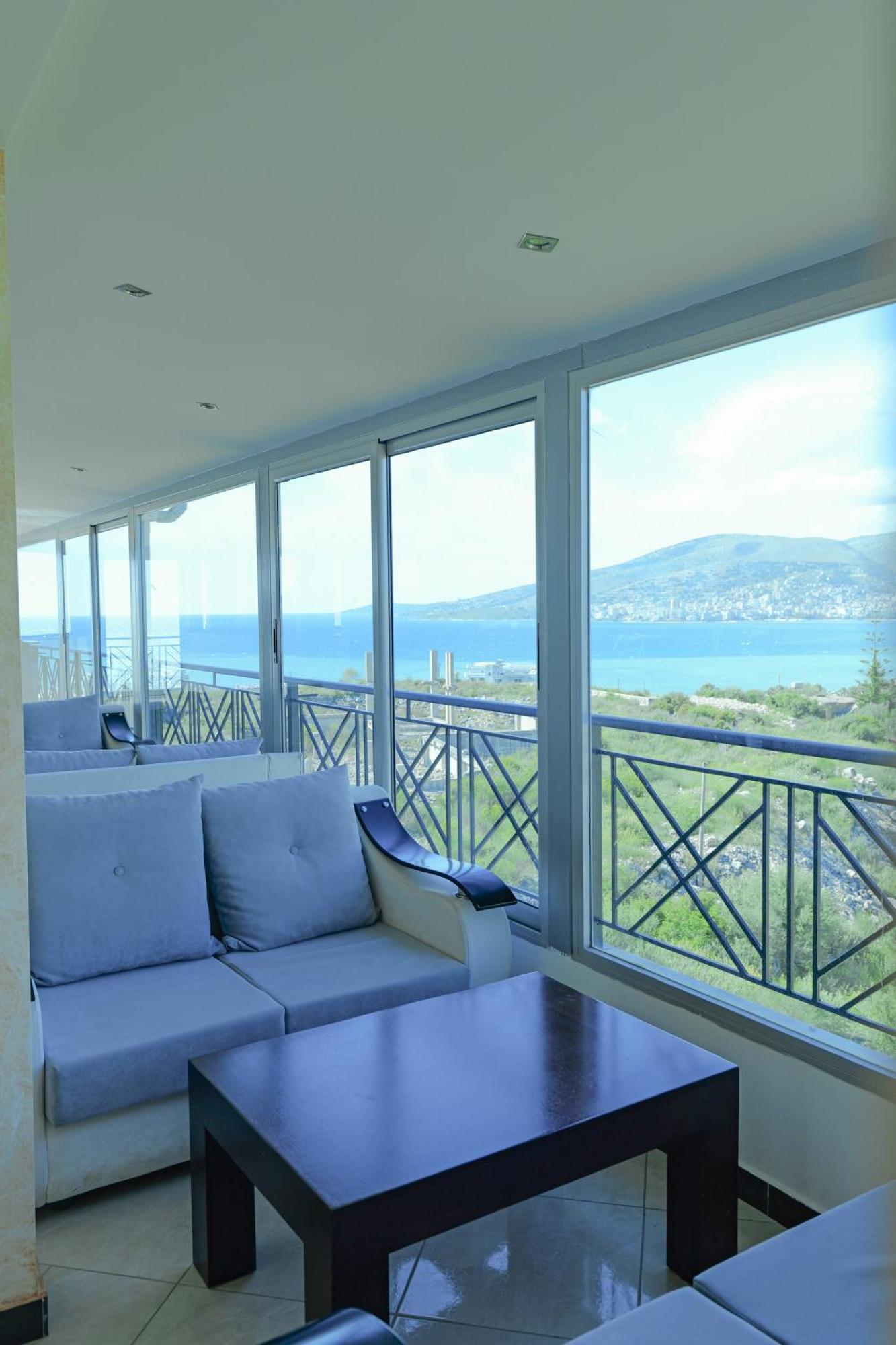 Hotel Holiday Sarandë Eksteriør billede