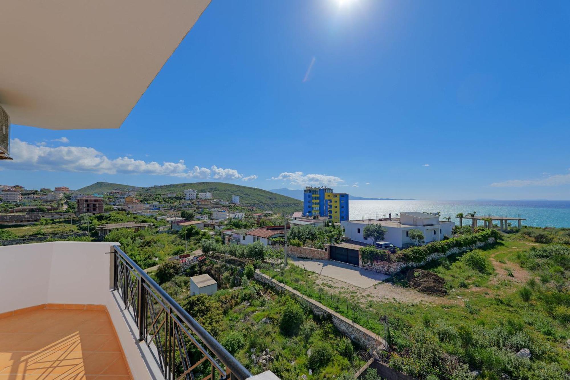 Hotel Holiday Sarandë Eksteriør billede