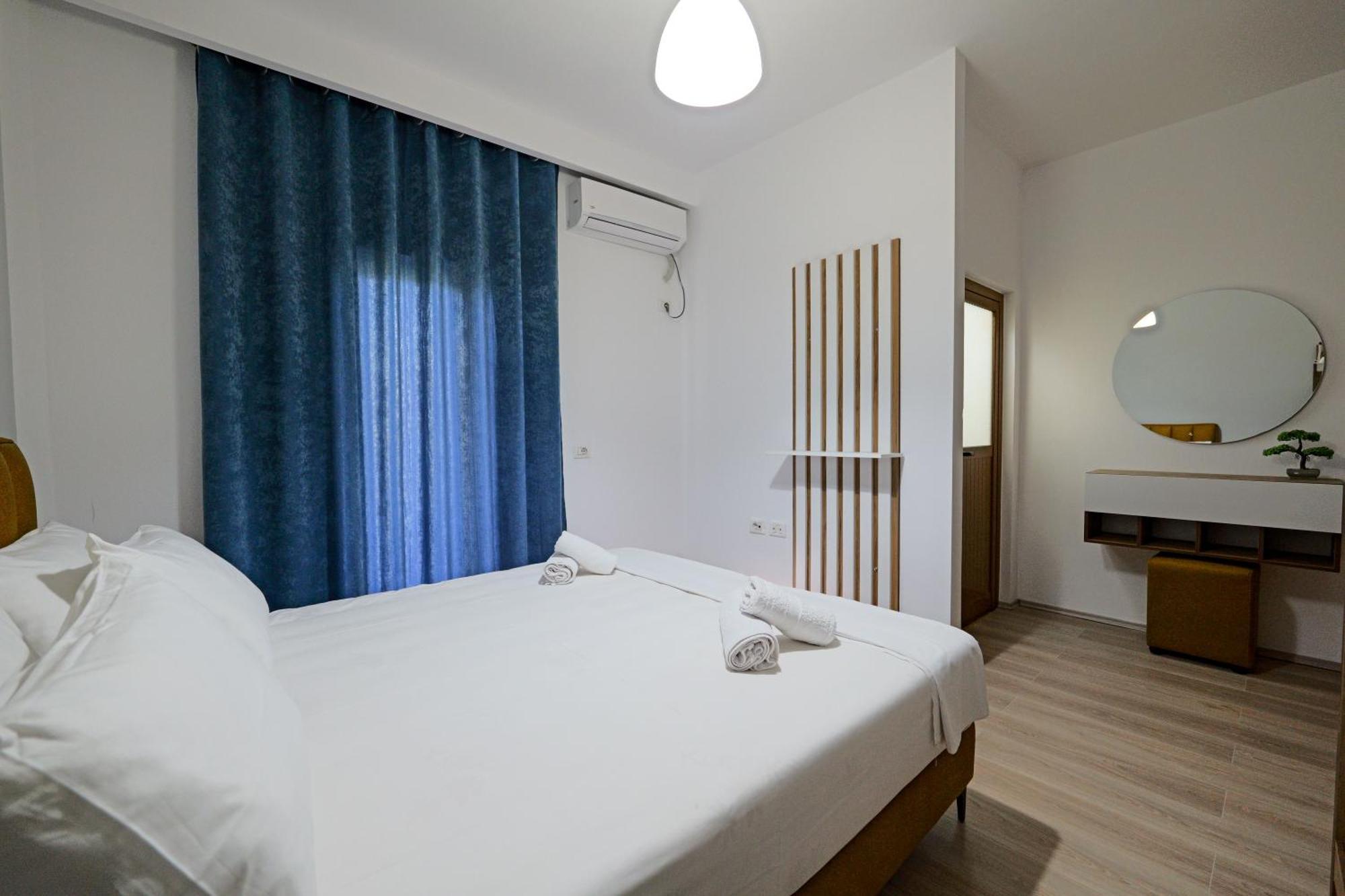 Hotel Holiday Sarandë Eksteriør billede
