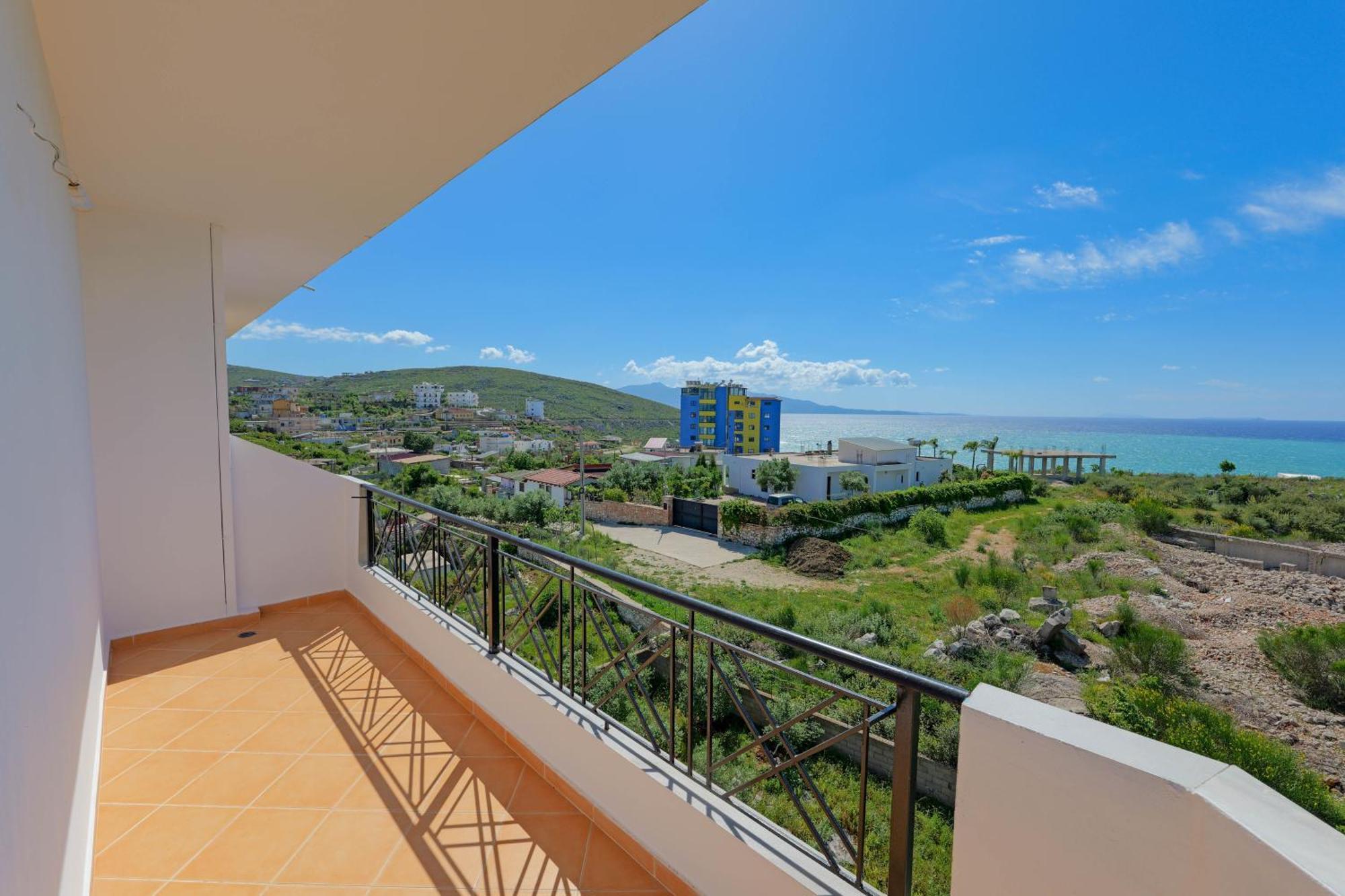 Hotel Holiday Sarandë Eksteriør billede
